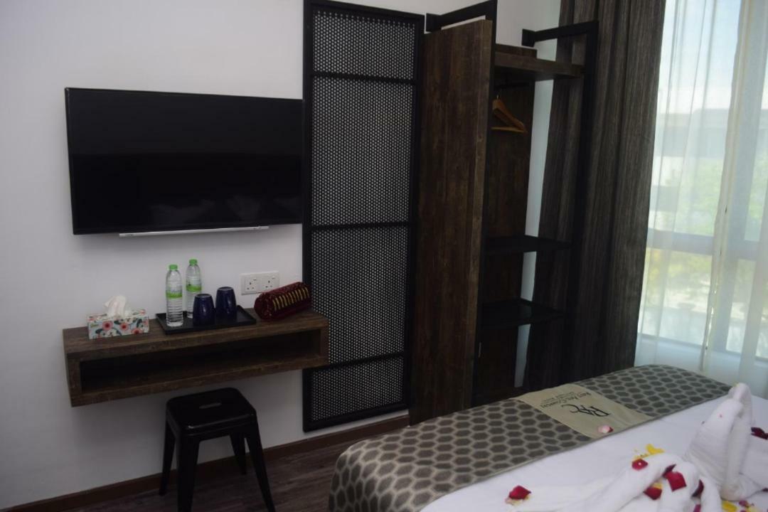 Rest And Comfort Boutique Hotel Kuala Terengganu Exterior photo