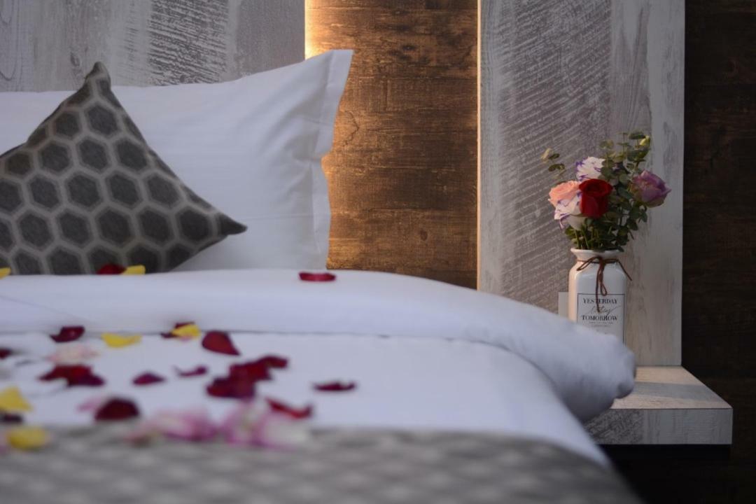 Rest And Comfort Boutique Hotel Kuala Terengganu Exterior photo